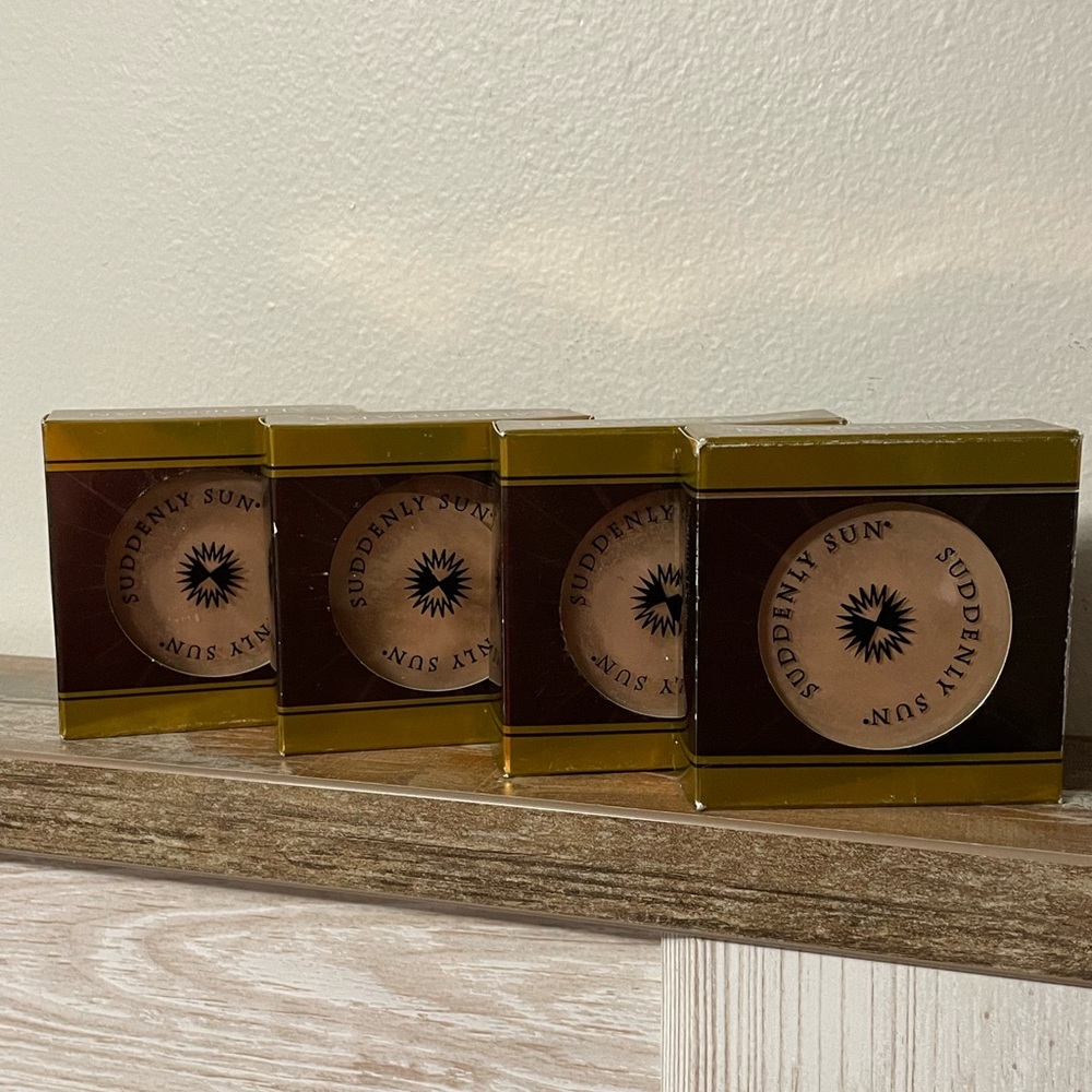 California Tan "Suddenly Sun" Bronzer Powders -
Set of 4 - DISCONTINUED